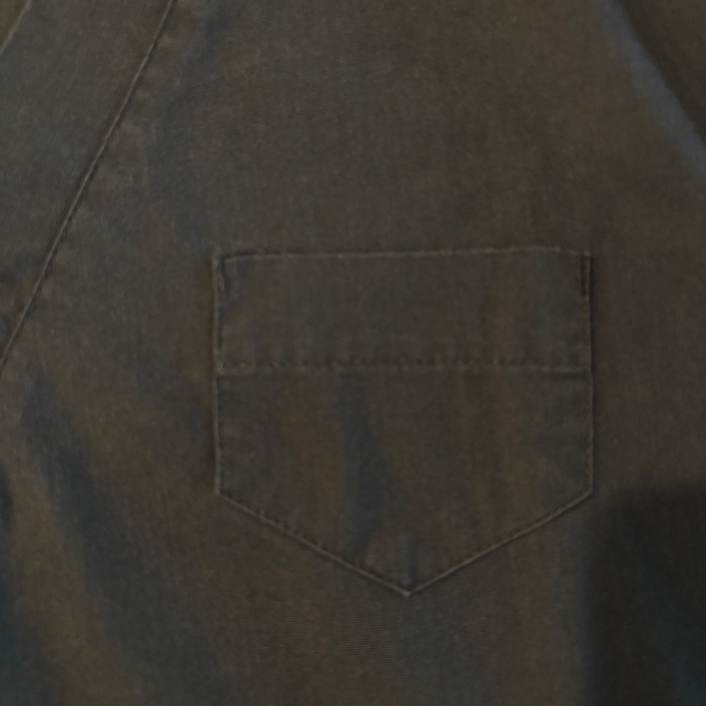 MedGear Scrub Top: Grey - Picture 4 of 5